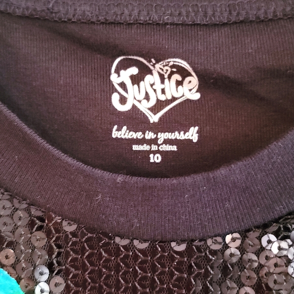 🌴 NWOT Black Sequin "LOVE" & Hearts Sweatshirt - Picture 2 of 3